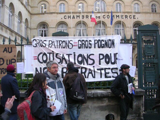 Guérilla  sociale à Nîmes et ailleurs